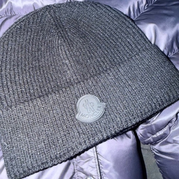Unisex Moncler beanie os - Picture 2 of 3